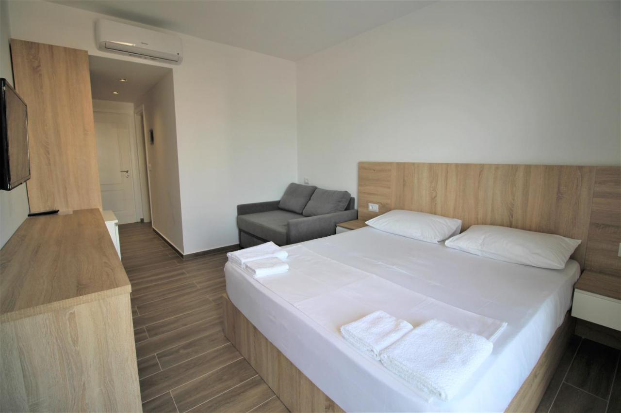 Hotel Ksamili Екстериор снимка