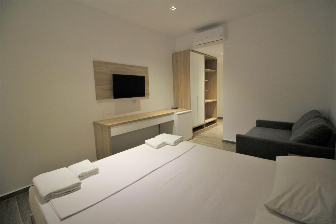 Hotel Ksamili Екстериор снимка