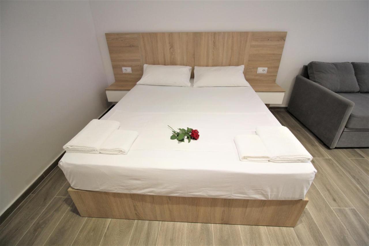 Hotel Ksamili Екстериор снимка