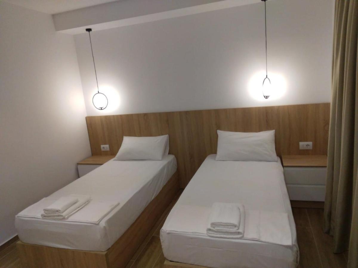 Hotel Ksamili Екстериор снимка