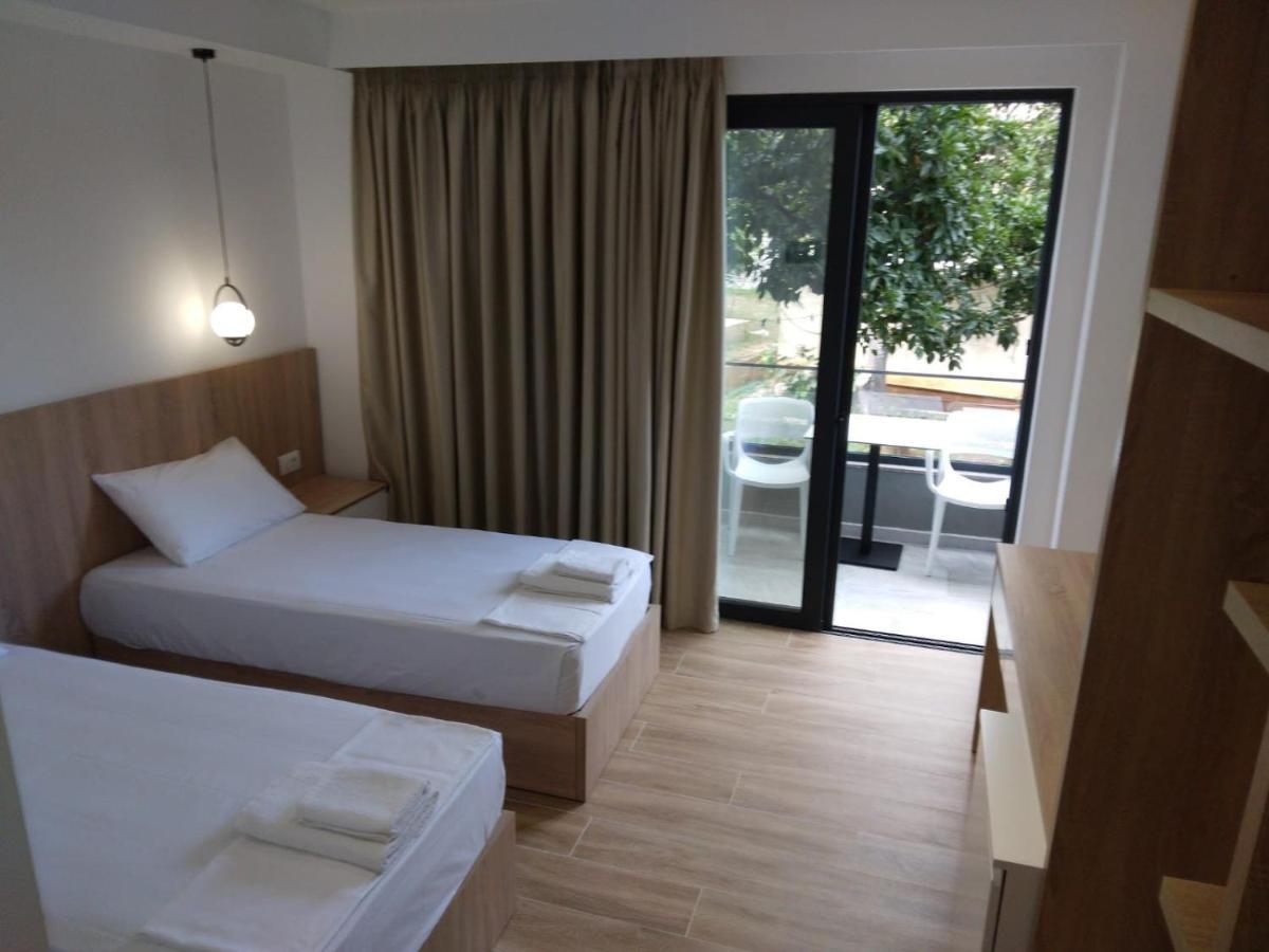 Hotel Ksamili Екстериор снимка