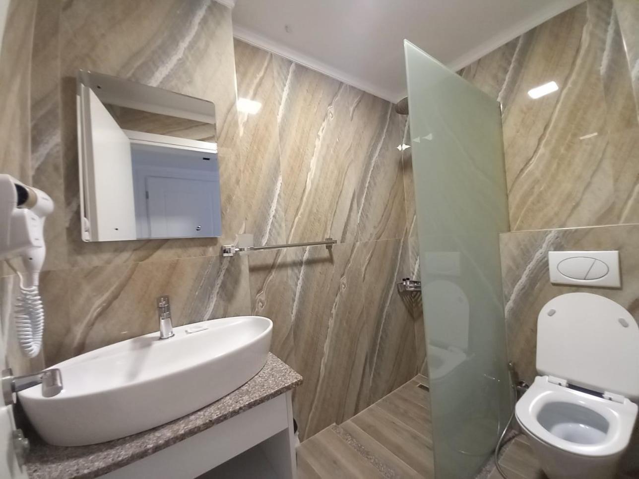 Hotel Ksamili Екстериор снимка