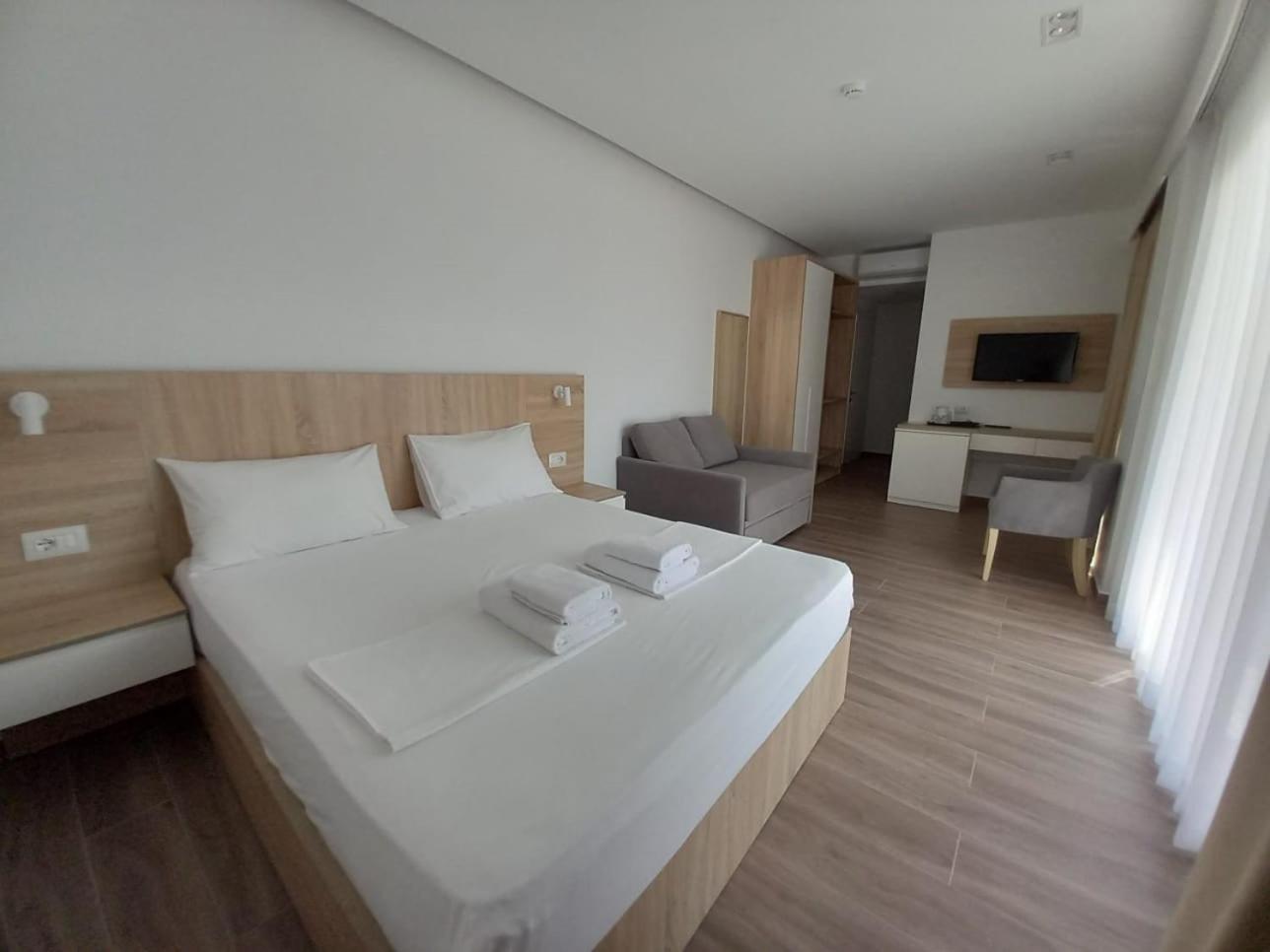 Hotel Ksamili Екстериор снимка