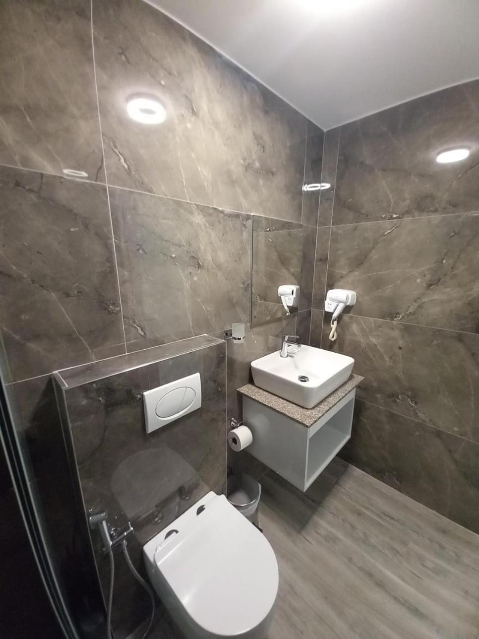 Hotel Ksamili Екстериор снимка